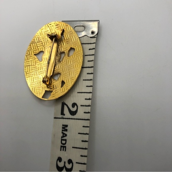 X2 Vtg Petit Point & x1 Enamel Floral Flower Brooches - Picture 5 of 5